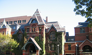 波斯顿大学