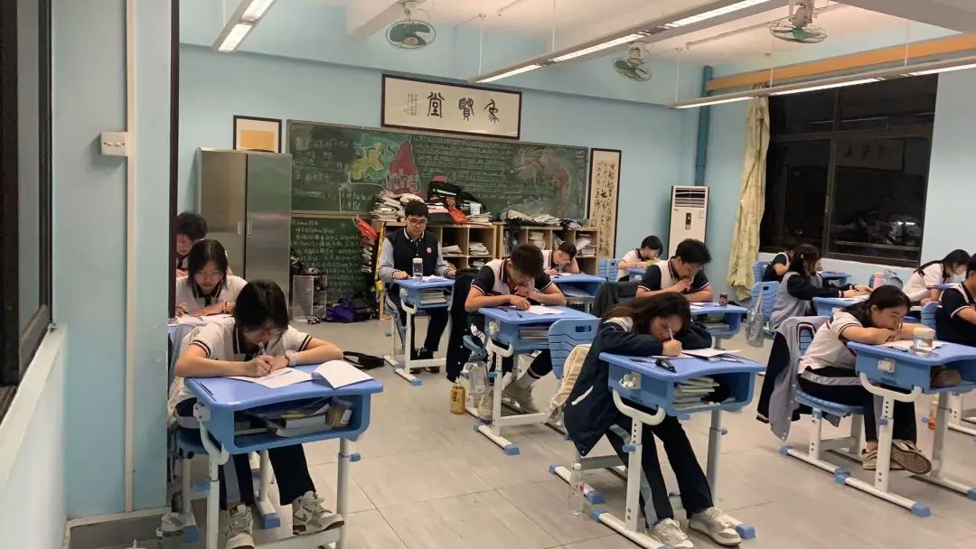 新学期首次月考进行时
